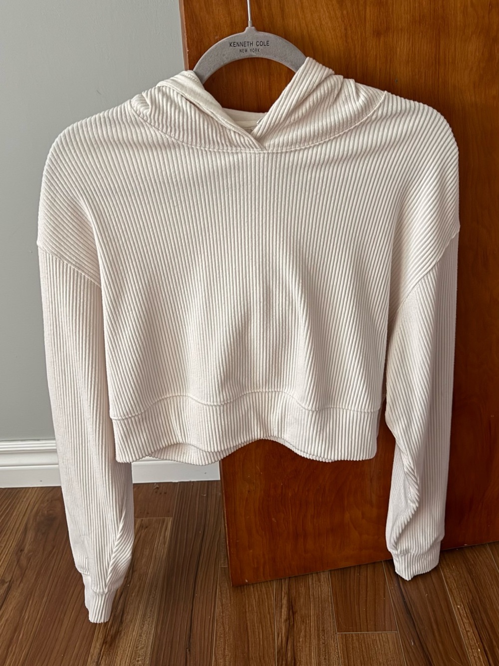 Garage Cream Ribbed Cropped Hoodie - Women's Top Size S